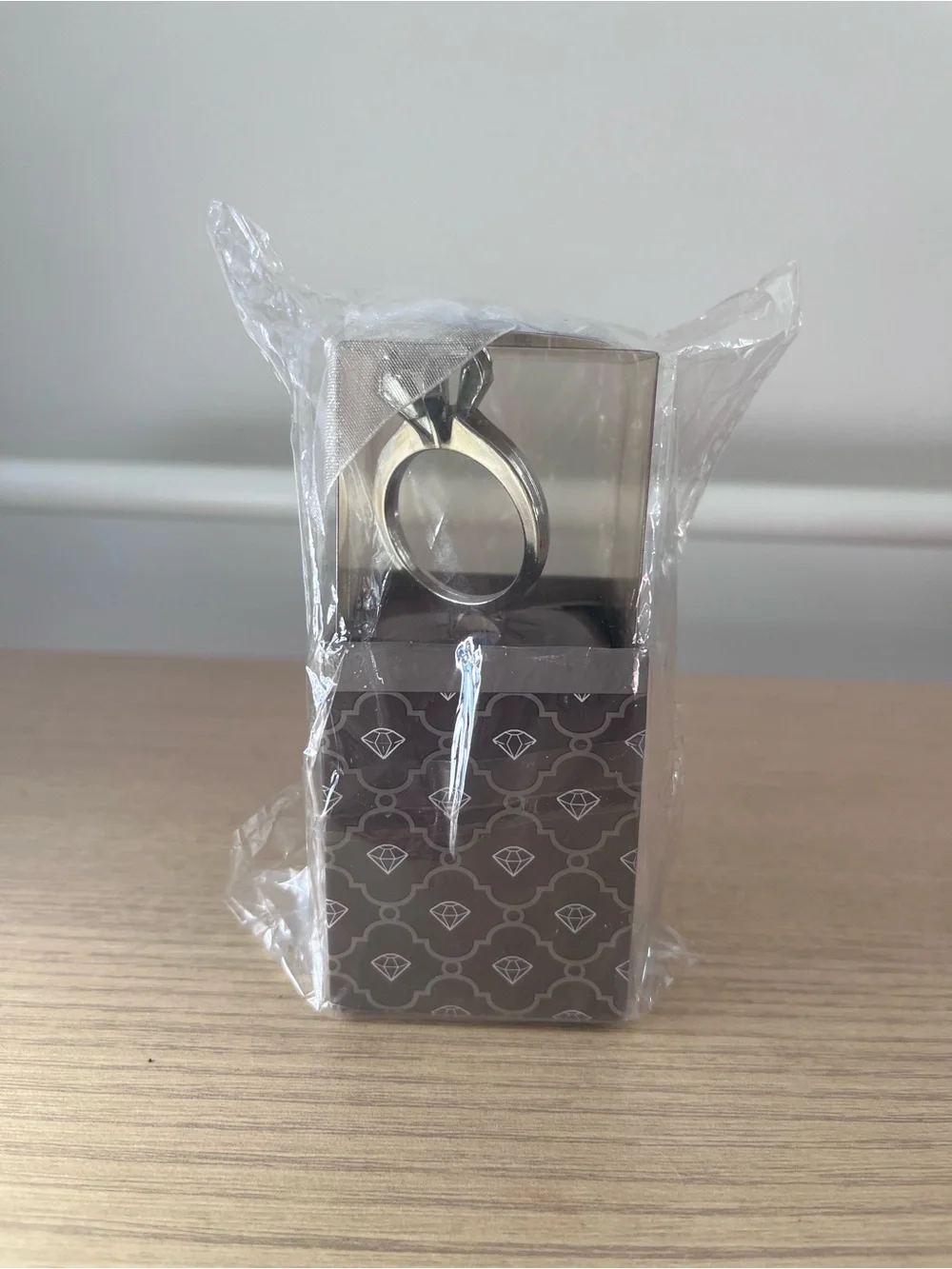Bottle Stopper - Silver Diamond Ring - NIB